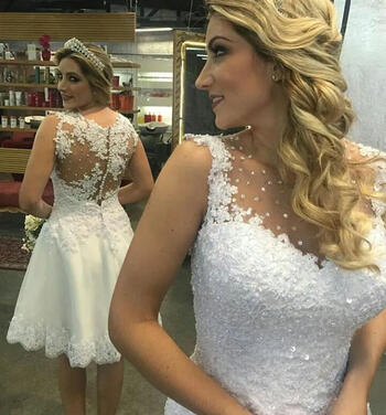 Elegant sexy Short Wedding dress Knee-length Crystal beaded lace applique tulle round neck Beach Garden Bridal Dress New 2024